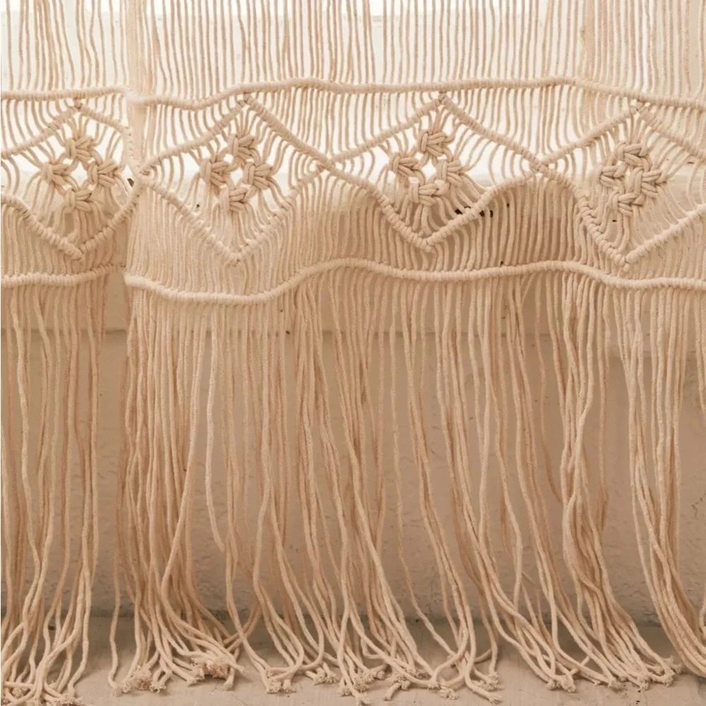NWOT Urban Outfitters Magnolia Macramé Window Panel